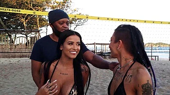 Kelly Oliveira And Caroleta Picked From A Beach In Rio, Then