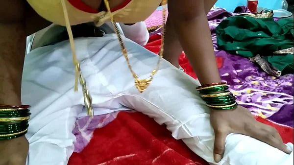 देसी ससुर ने अपने बहु को चाय पीने के बहाने बुलाया और बहु के चुत को फाड़ दिया(क्लीयर ऑडियो)