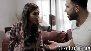 Slutty Hottie Has Deep Fuck Session With Muscular Dude - Gianna Dior