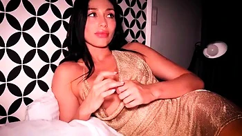 First Tinder date meets Nerd to record the hardcore sextape