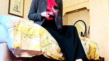 Cumshot amateur MILF suck and jerks dude in the bedroom