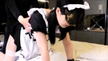 Amateur Asian does doggystyle with boyfriend