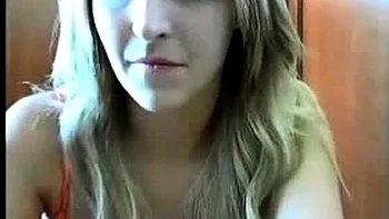 Amateur Webcam Teen Masturbates And Teases