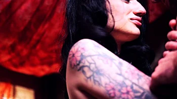 Hot blowjob and handjob from a kinky brunette