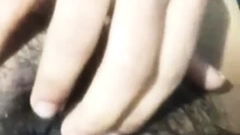 Telugu girl Sugandha Choppari showing her puku to her bf