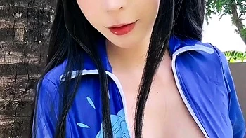Umeko J – Nico Robin