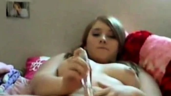 Curvy Girl Plays with Dildo on Webcam