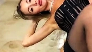 Close up MiLF getting it in the ass