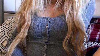 Amateur blonde teen girlfriend toyed and facialized