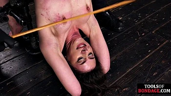 Submissive tied pussytoyed by master