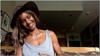 Ginger Moisther Hips And Road Trips