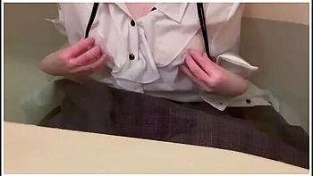 乳首オtニー着衣水濡れフェチか乳首たけていけるようになりたくてひたすら弄ってる動画