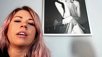 Amateur brunette teen lesbians in bath