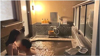 First Hot Spring Tripsex In A Stylish Open-air Bath At Nightjapanese Amateur Hentai