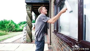 Astonishing busty brunette Scarlett Starr rammed by long wiener