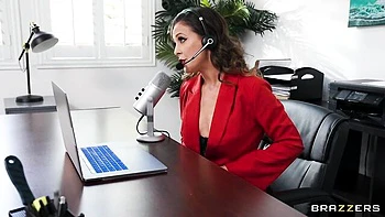 MILF with nice bottom Cherie Deville is enjoying dick-riding so much