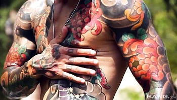 Awesome dick-riding session with a gorgeous beauty Julia De Lucia