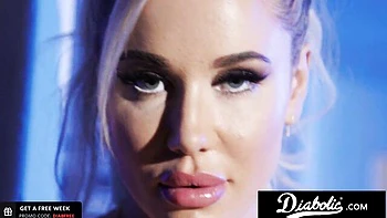 Extraordinary Savannah Bond's blowjob smut