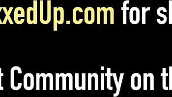 Bubbly Jenna Foxx's pussy lips clip