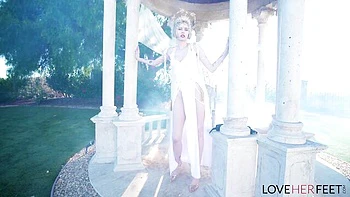 Enchanting Kyaa Chimera and Goddess Kyaa at hd scene