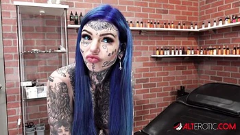 Amber and Amber's tattooed sex