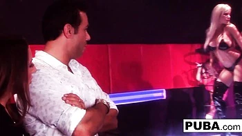 Junoesque Gina and Shyla's blonde action