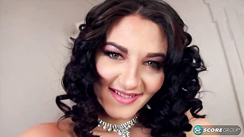 Flawless Vanessa Y. at chubby dirt