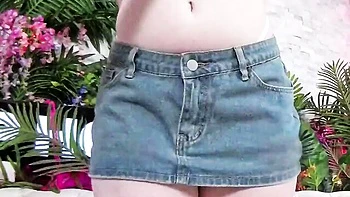 Muscular men clip with flashy Bryan Gozzling and Gigi Sweets from Hookup Hotshot