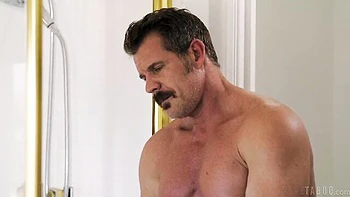 Watch wild Kylie Rocket's trailer