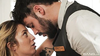 Curvy action with skillful Venom Evil from Joy Bear