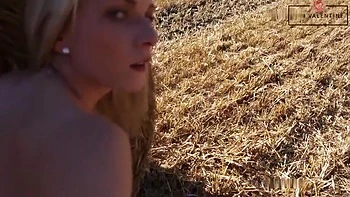 Pov Feldfick - Vom Bauern Erwischt With Vivi Vallentine