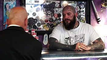 Georgia guides the naughty dreams of some studs... - Jacquie et Michel TV