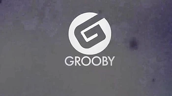 Pretty Crystal's handjob action