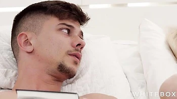 Comely Vanessa Hillz - curvy dirt - Let'sDoeIt