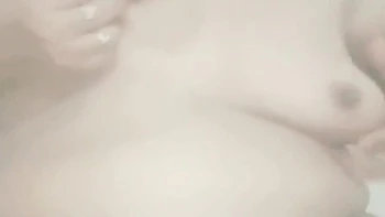 Indian Desi Aunty Fucking Her Pussy Her Self