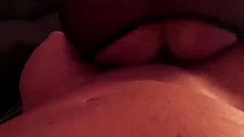 elle met le feu en cam coquine avec son homme