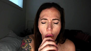 Love Chat Big Boobs Brunette Masturbating For Cam