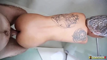 Meem’s Shower Fuck - Videos - JohntronX