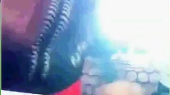 Vieille montre son cul - Une webcam franaise avec une grann