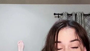 Amateur Webcam Teen Masturbates And Teases