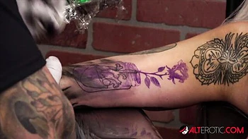 Amber Luke and Amber B's toy clip by AltErotic