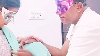 Sexy Priya Bhabhi Gave Blowjob In Green Sari