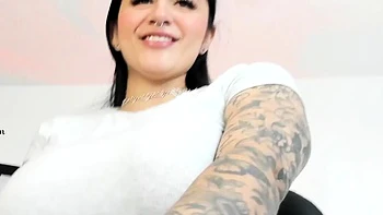 Close Up And Cumshot