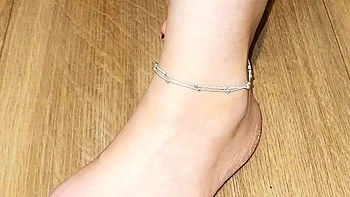 Black Amateur Explore Hot Foot Fetish