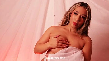 Jerkmate  Masked Miss Lexa Pulls the Focus. by JerkmateTV: Blowjob, Big Tits  Amateur Porn