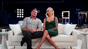 Hollywood Cash fucks Candice’s pussy in a hardcore interracial scene.