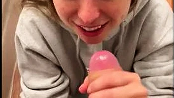 Poirn: Blowjob, Doggy  Amateur Porn