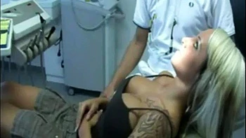 Sneakydentist: Blowjob, Missonary  Big Tits Porn