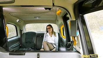 Impressive missionary pose fuck with a gorgeous beauty Gigi Max