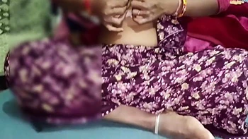 Bade Bhai Sahebs Beautiful Housewife Was Given Pleasure By Sucking The Ass Of The Lad